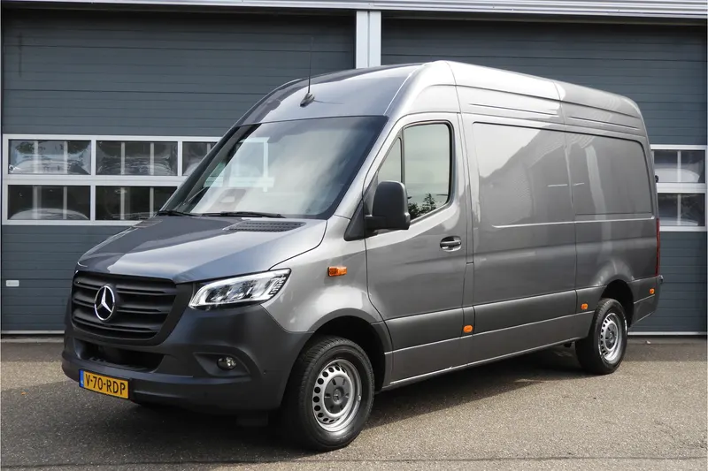 Mercedes-Benz Sprinter (2024)