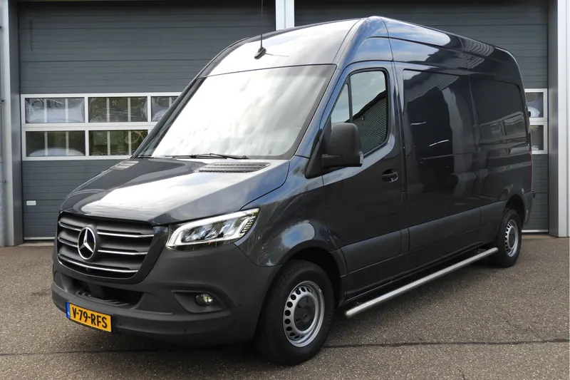 Mercedes-Benz Sprinter (2023)