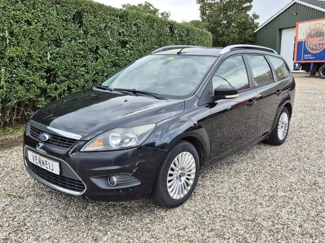 Ford Focus (2008) — foto 1