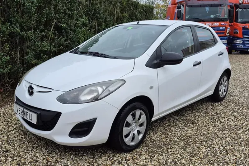 Mazda 2 (2011)