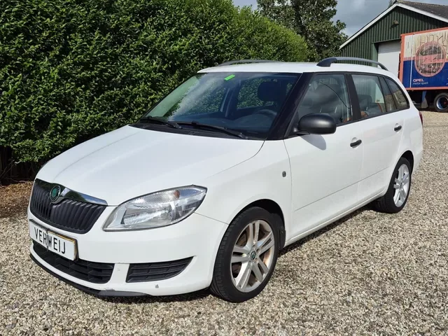 Škoda Fabia (2012) — foto 1