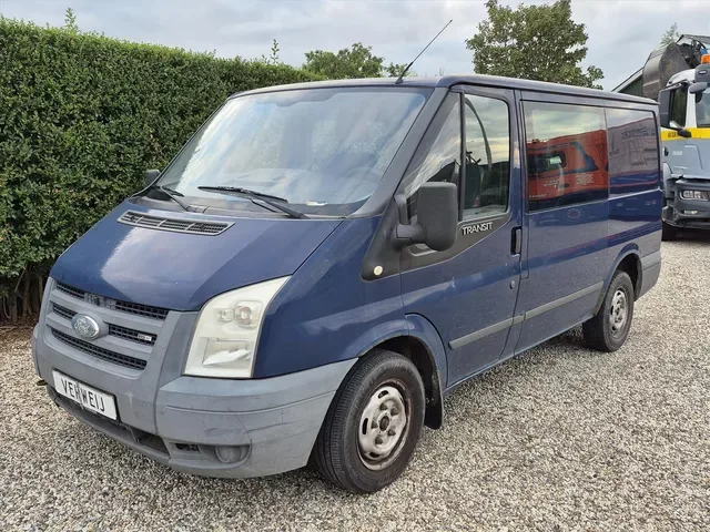 Ford Transit (2008) — foto 1
