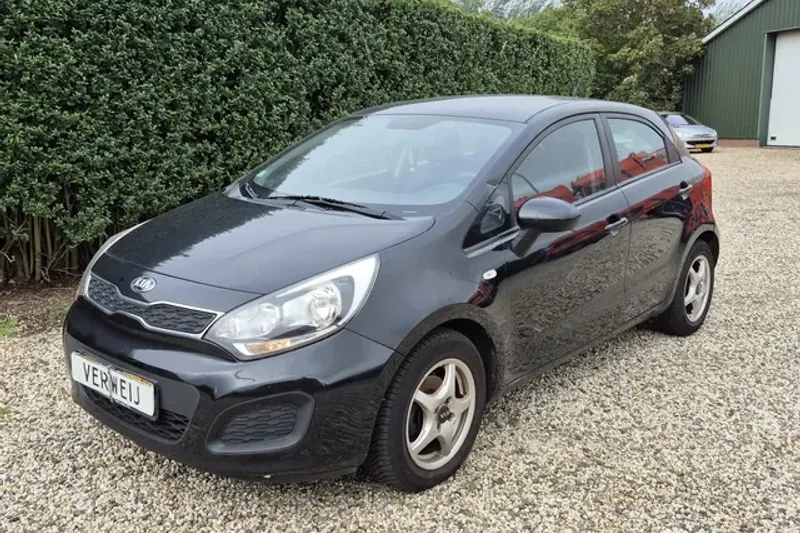 Kia Rio (2013)