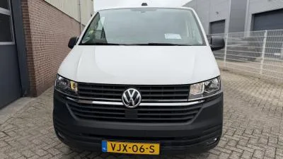 Volkswagen Transporter (2021) — foto 1