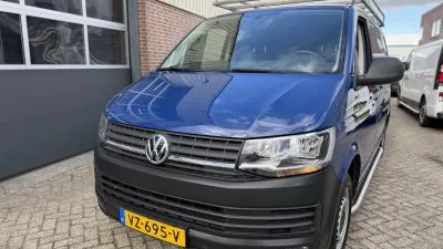 Volkswagen Transporter (2016) — foto 1