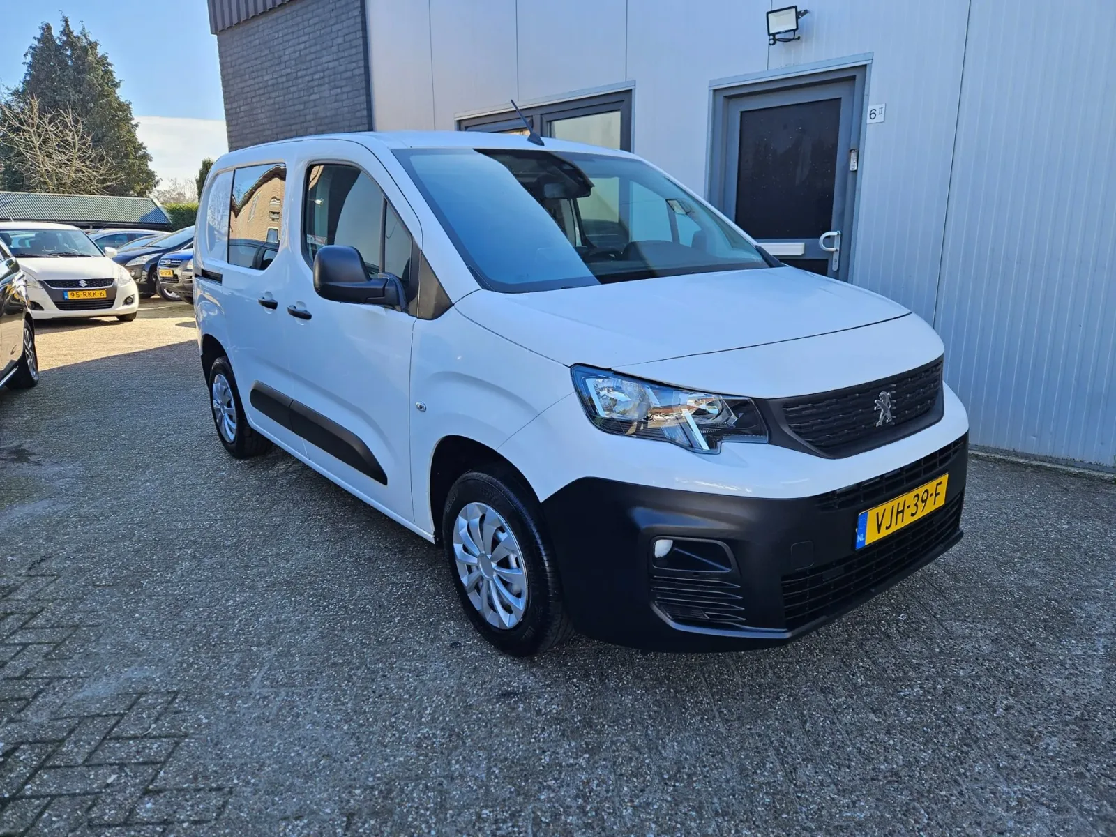 Peugeot Partner (2021) — foto 1