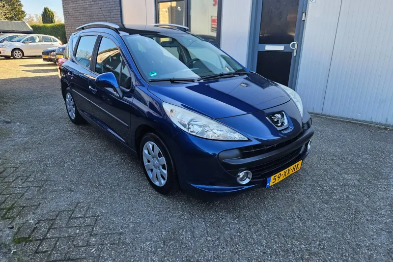 Peugeot 207 (2008)