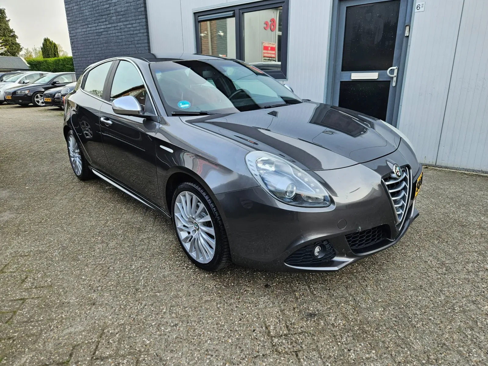 Alfa Romeo Giulietta (2012) — foto 1