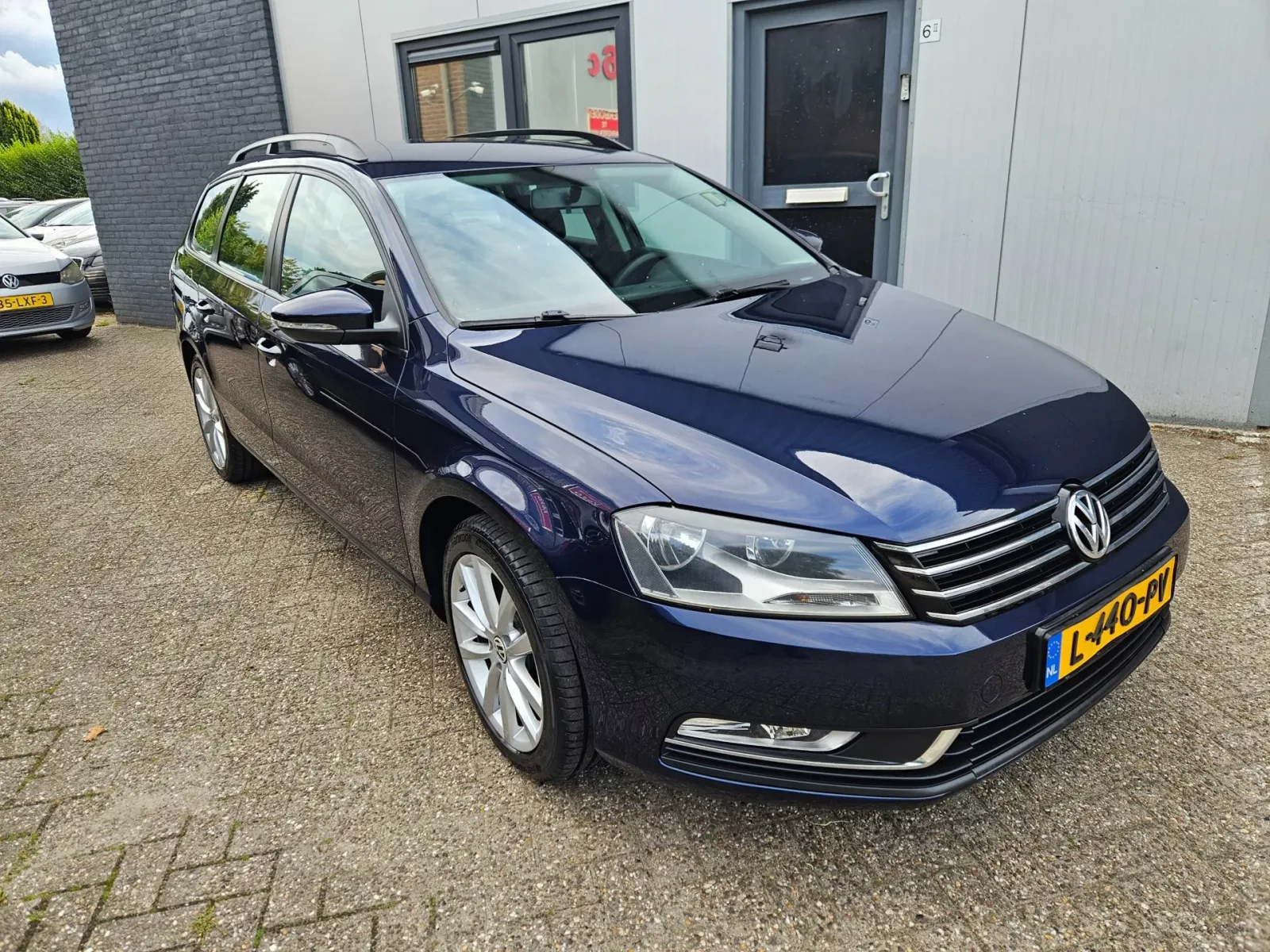 Volkswagen Passat (2011) — foto 1