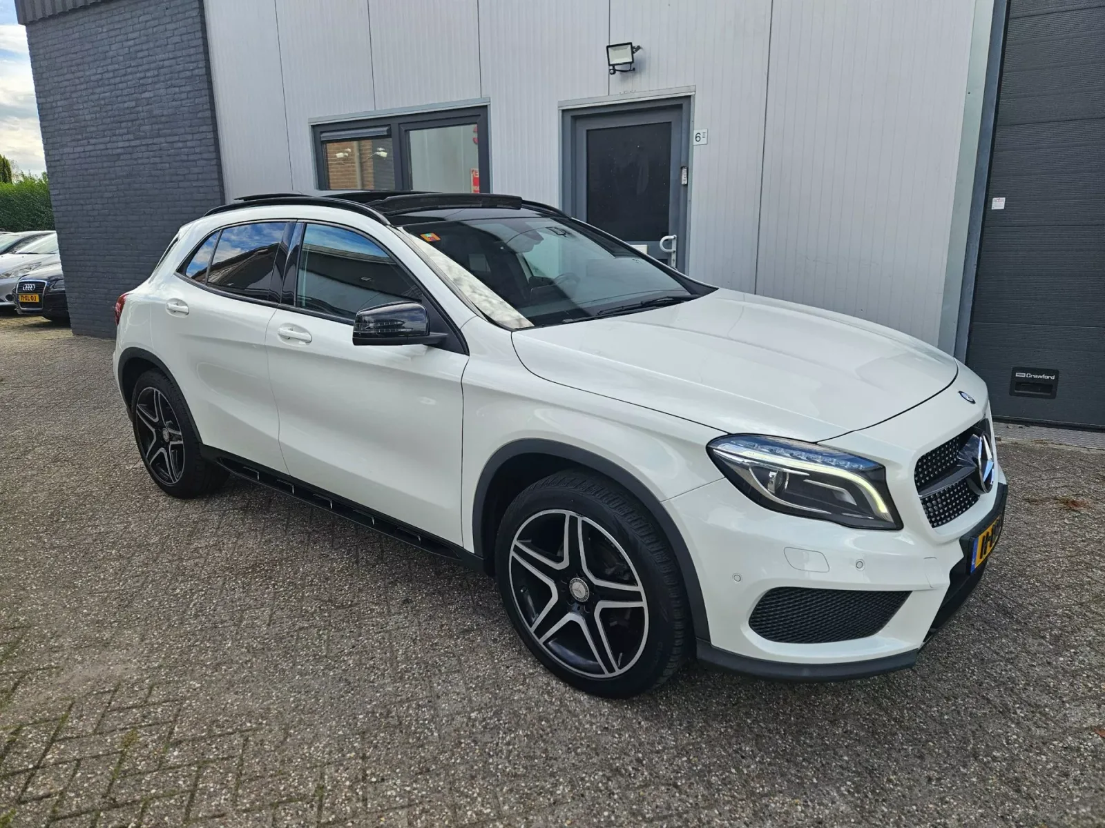 Mercedes-Benz GLA-Klasse (2015) — foto 1
