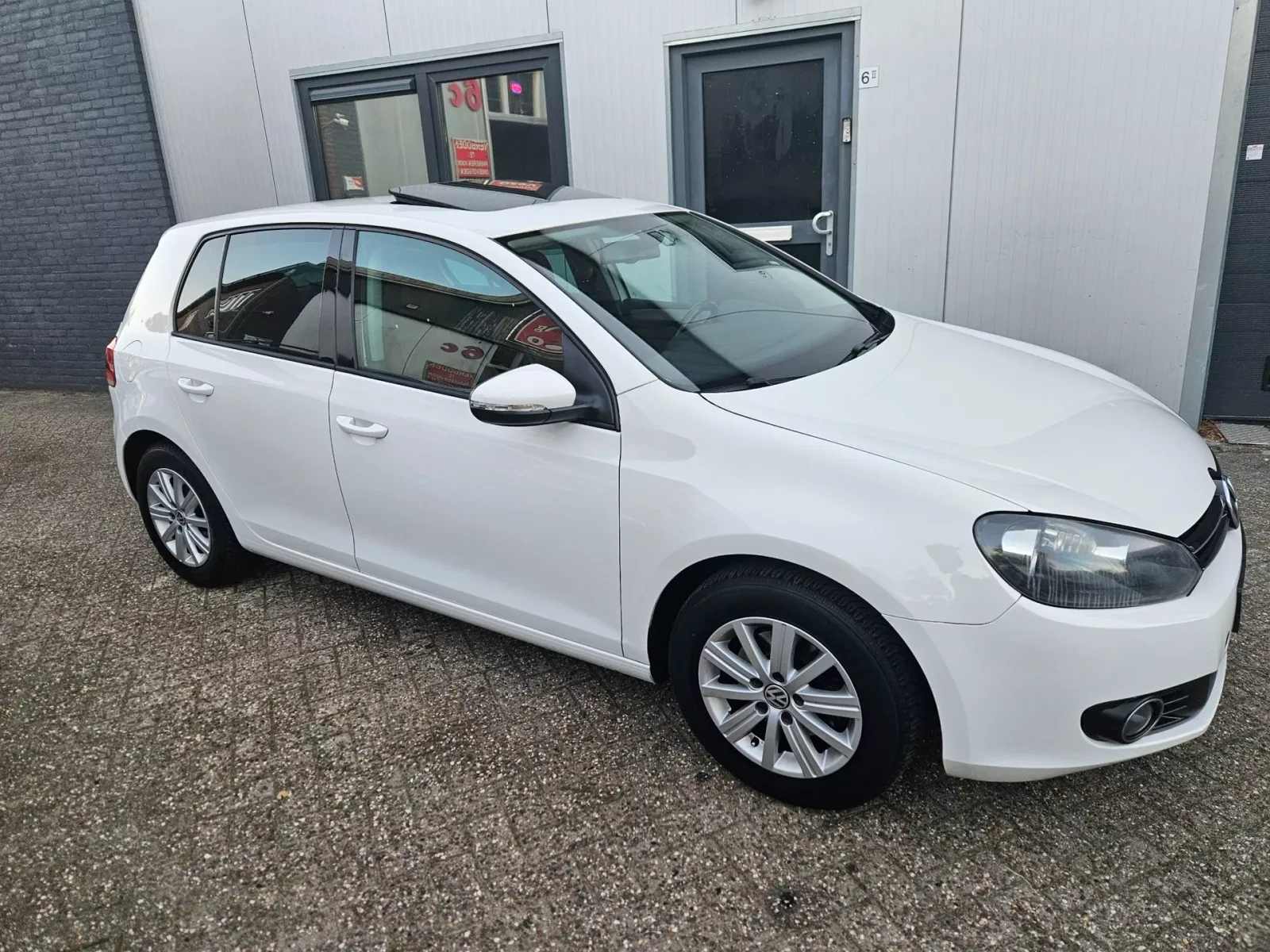 Volkswagen Golf (2011) — foto 1