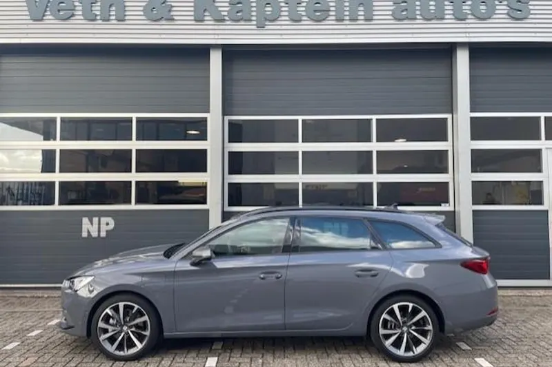 SEAT Leon Sportstourer (2025)
