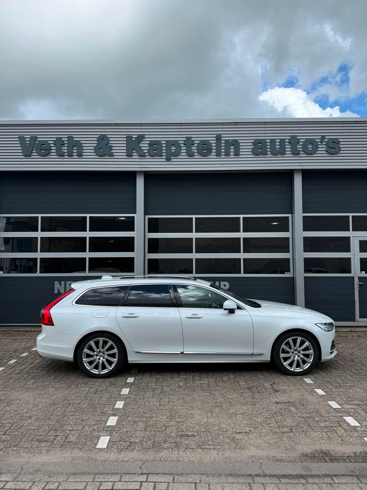 Volvo V90 (2019) — foto 1