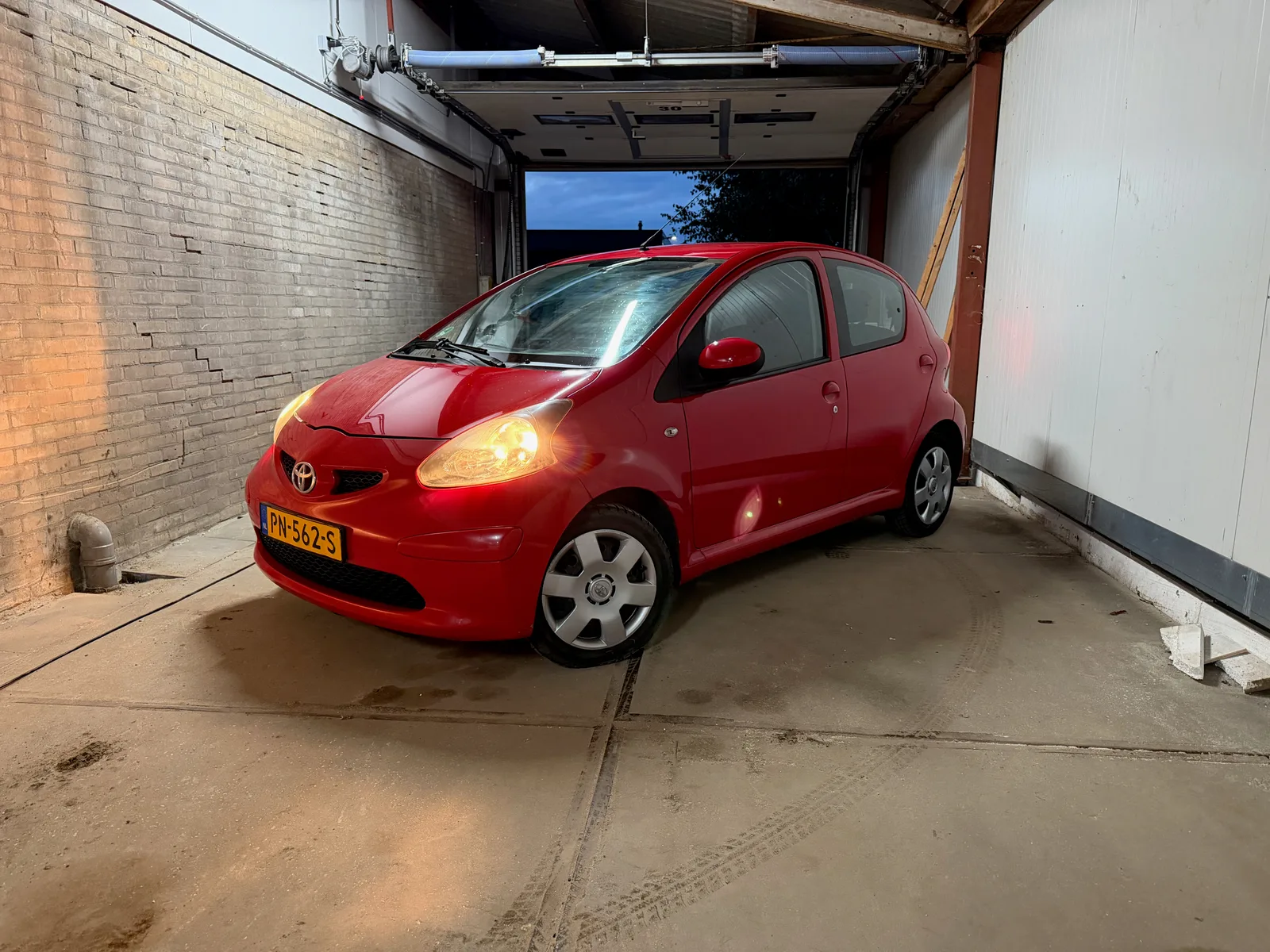 Toyota Aygo (2006) — foto 1