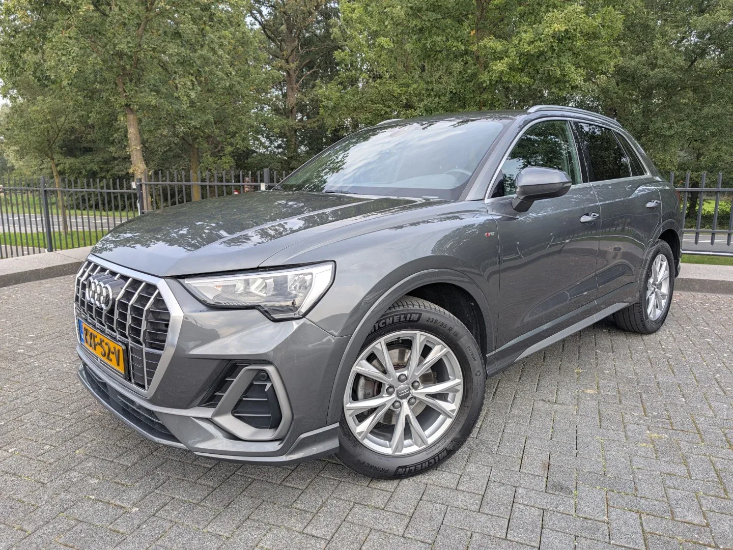 Audi Q3 (2019) — foto 1
