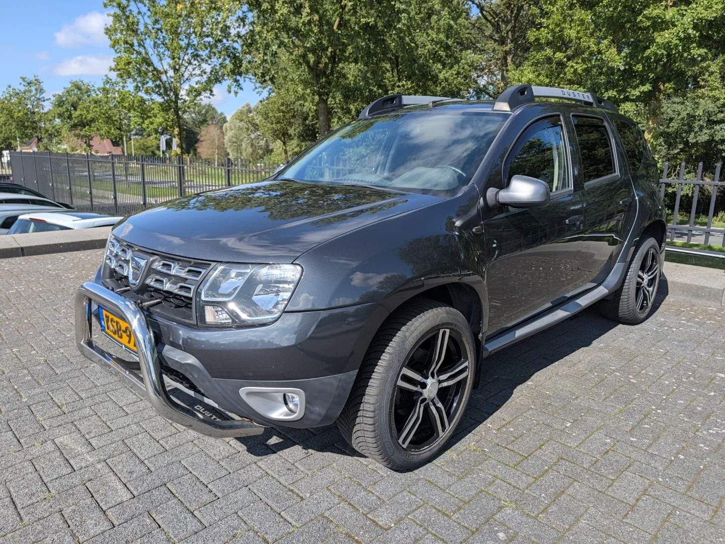 Dacia Duster (2017) — foto 1