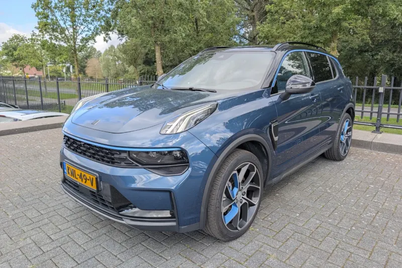 Lynk & Co 01 (2024)