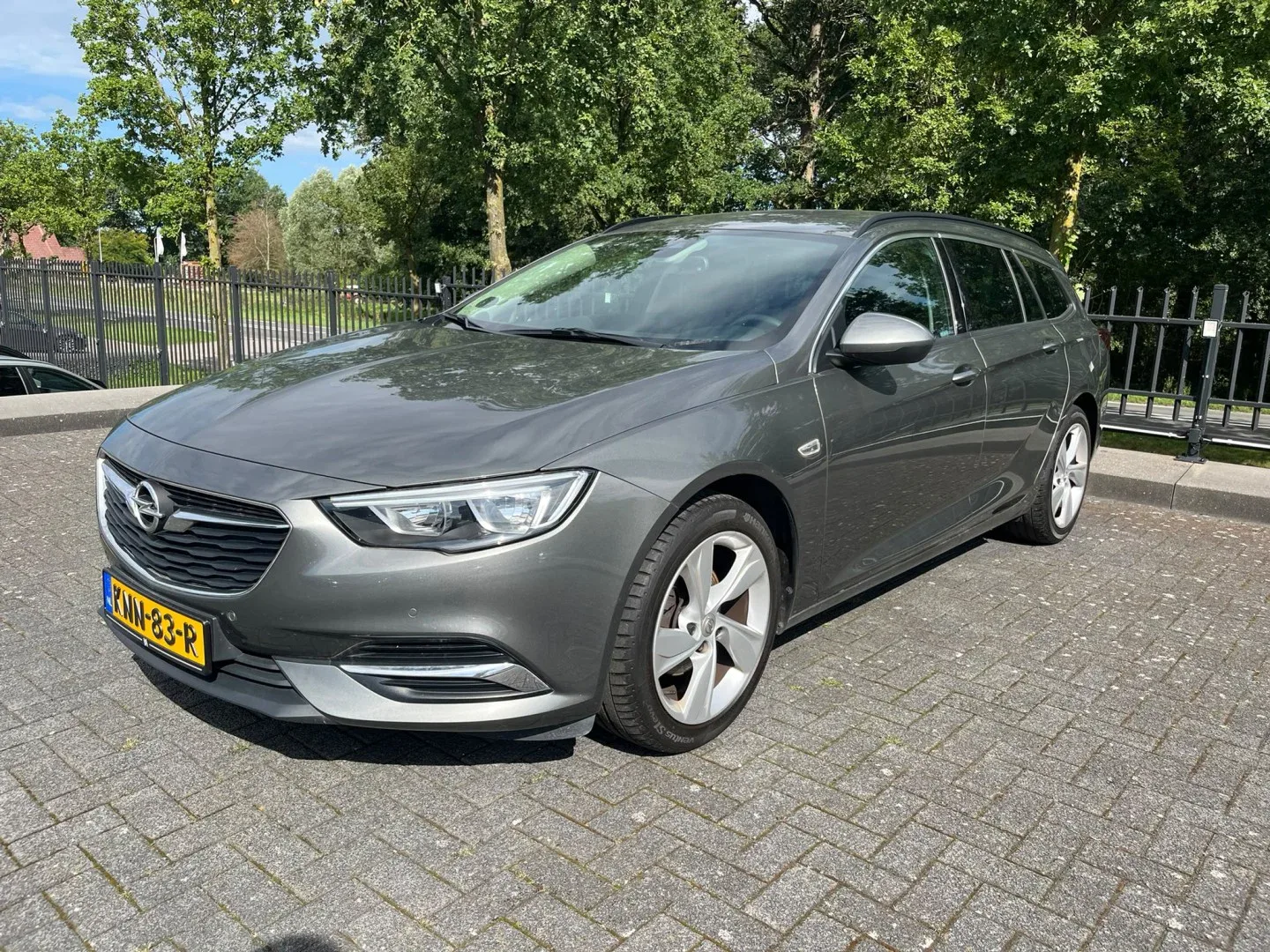 Opel Insignia Sports Tourer (2018) — foto 1