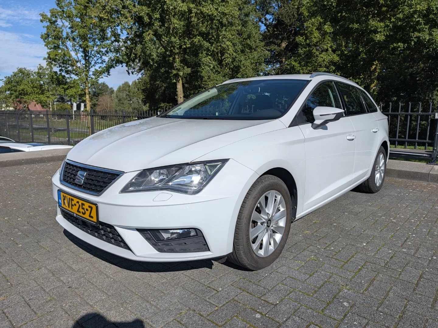 SEAT Leon (2019) — foto 1