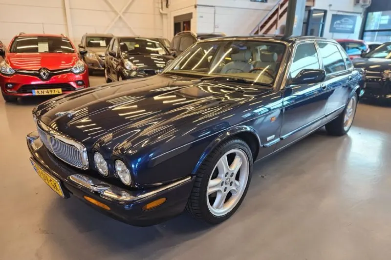 Jaguar Sovereign (2000)