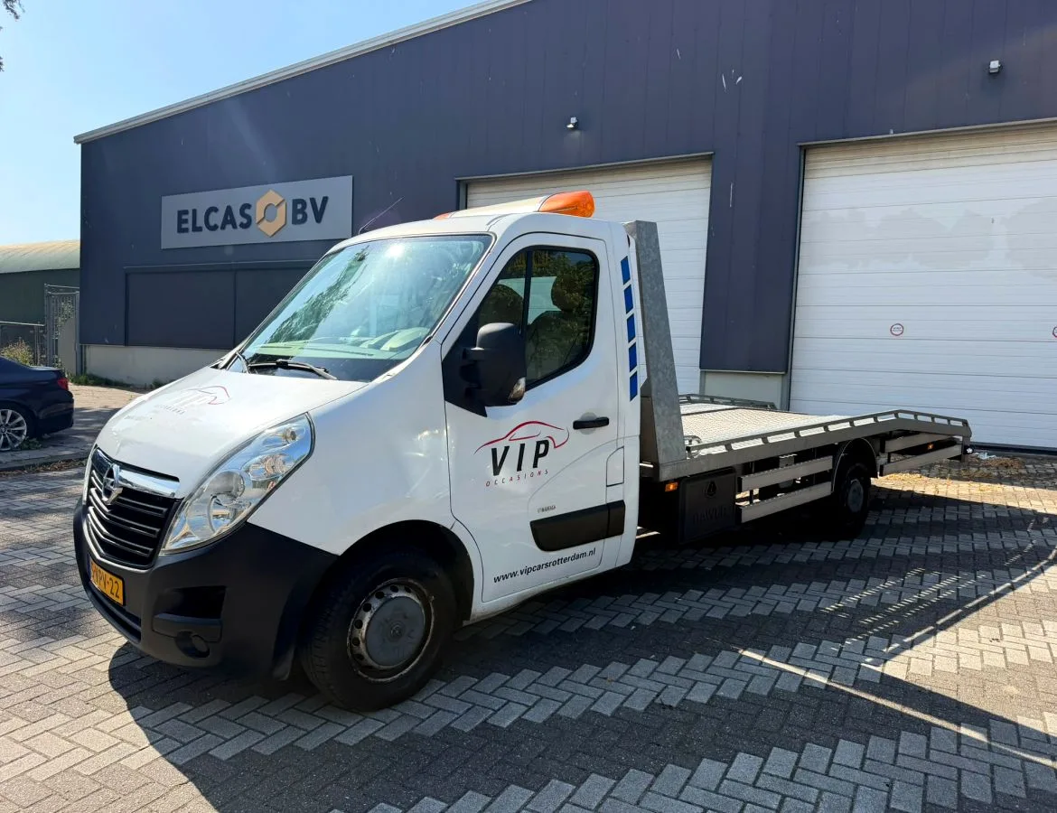 Renault Oprijwagen (2011) — foto 1
