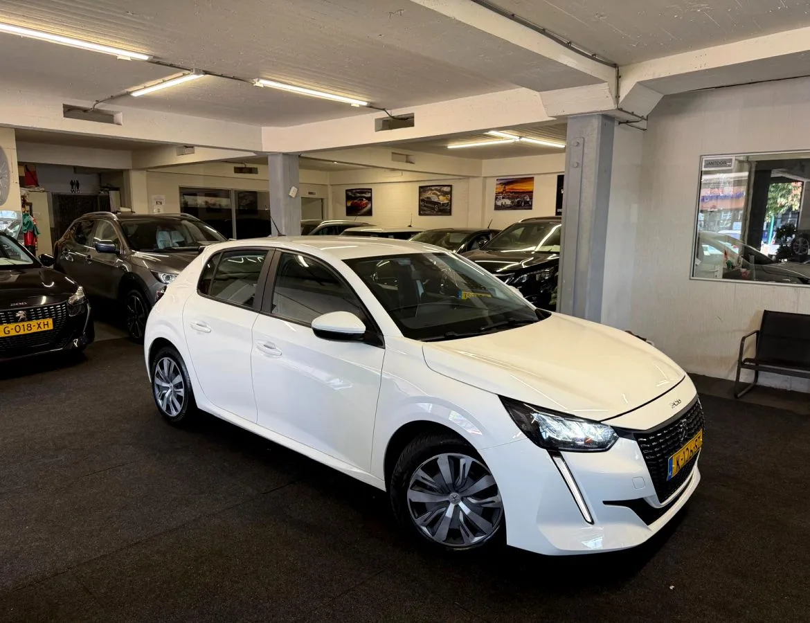 Peugeot 208 (2021) — foto 1