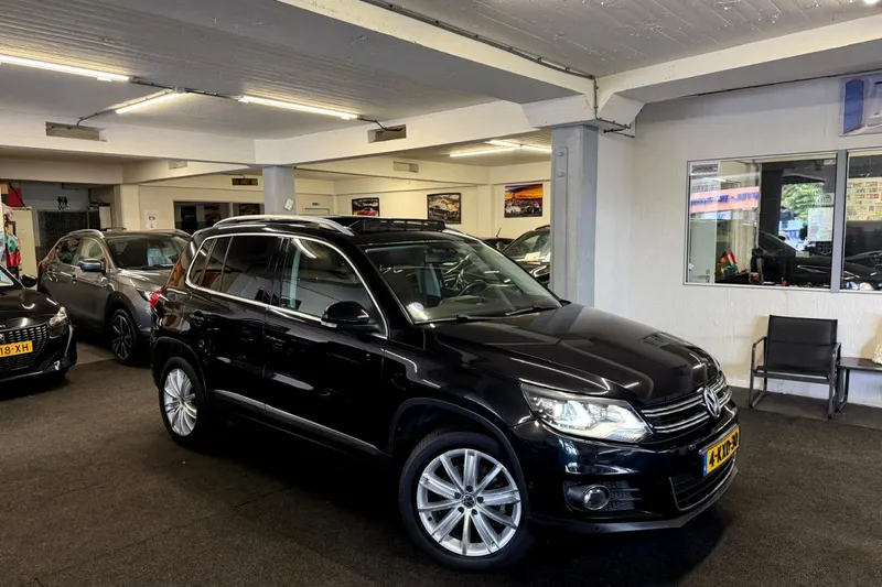 Volkswagen Tiguan (2012)