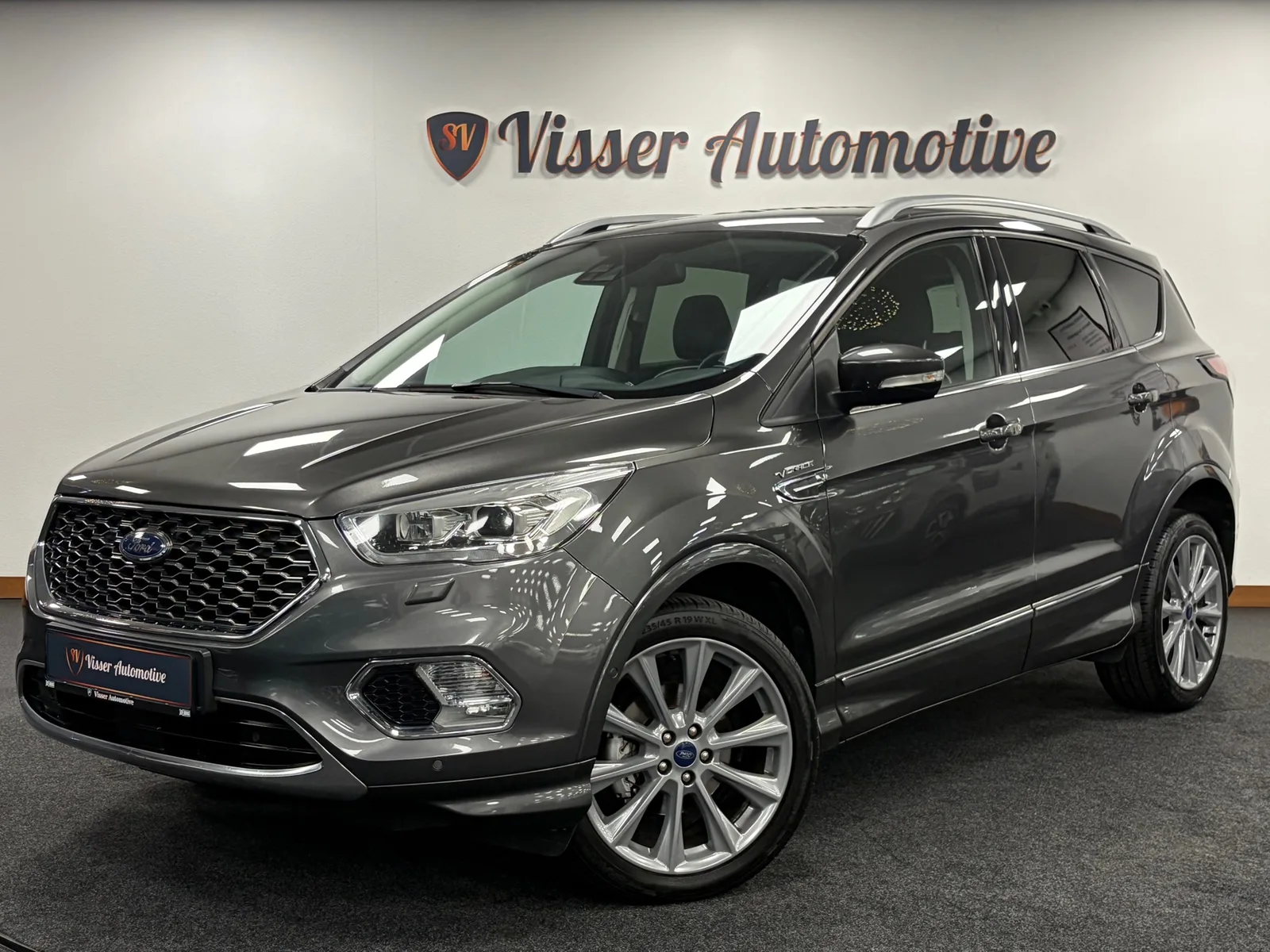 Ford Kuga (2019) — foto 1