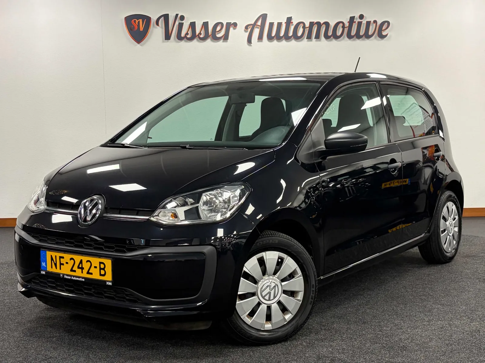Volkswagen Up! (2017) — foto 1