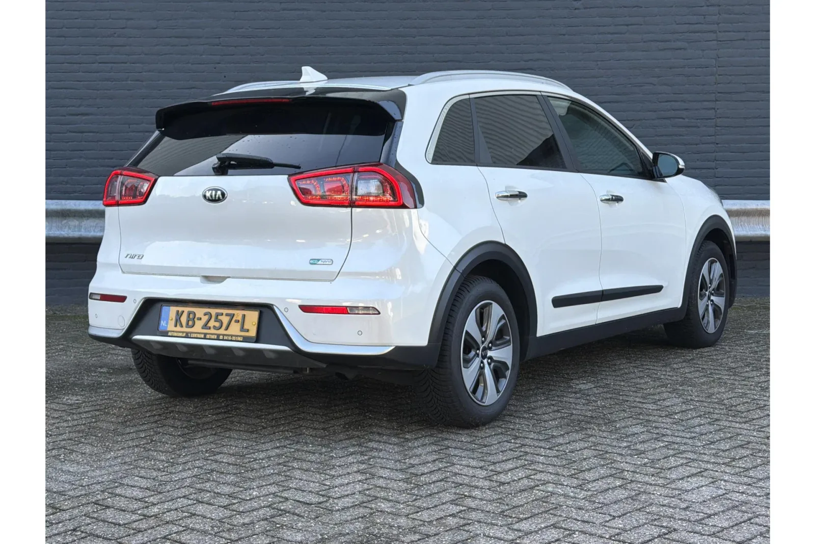 Kia Niro (2016) — foto 1