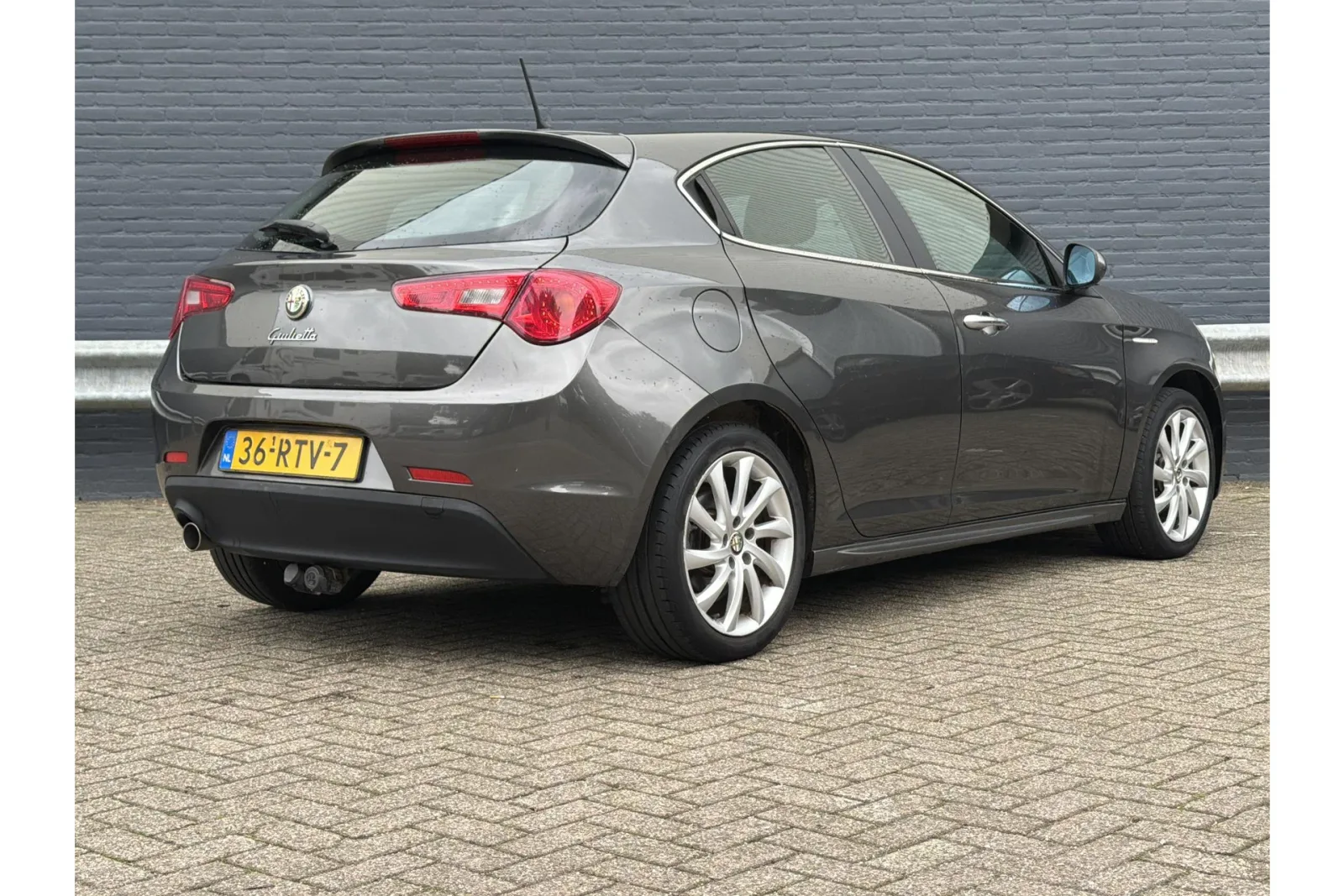 Alfa Romeo Giulietta (2011) — foto 1