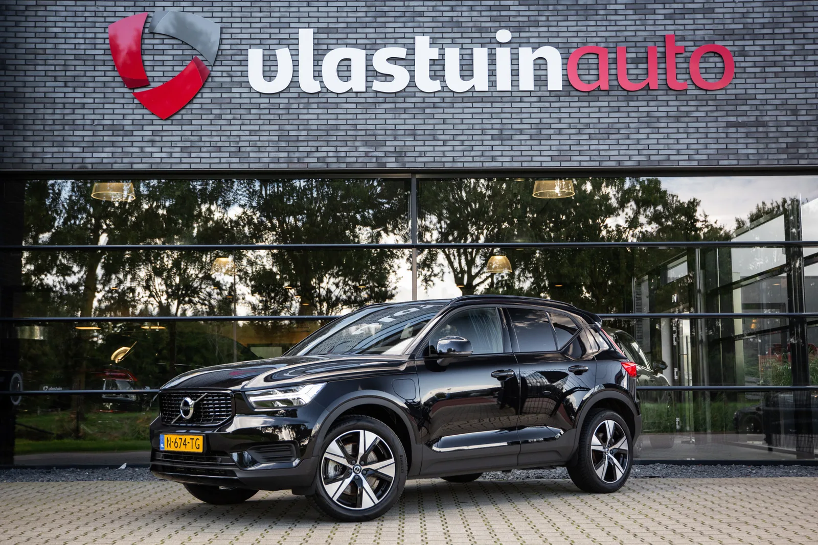 Volvo XC40 (2022) — foto 1