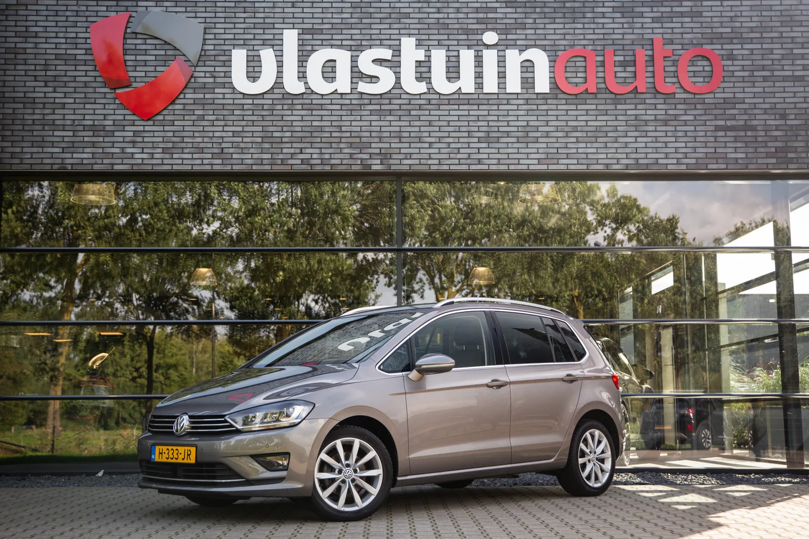 Volkswagen Golf Sportsvan (2015) — foto 1