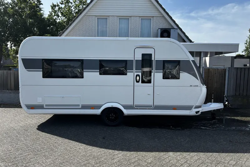 Hobby De Luxe (2026)