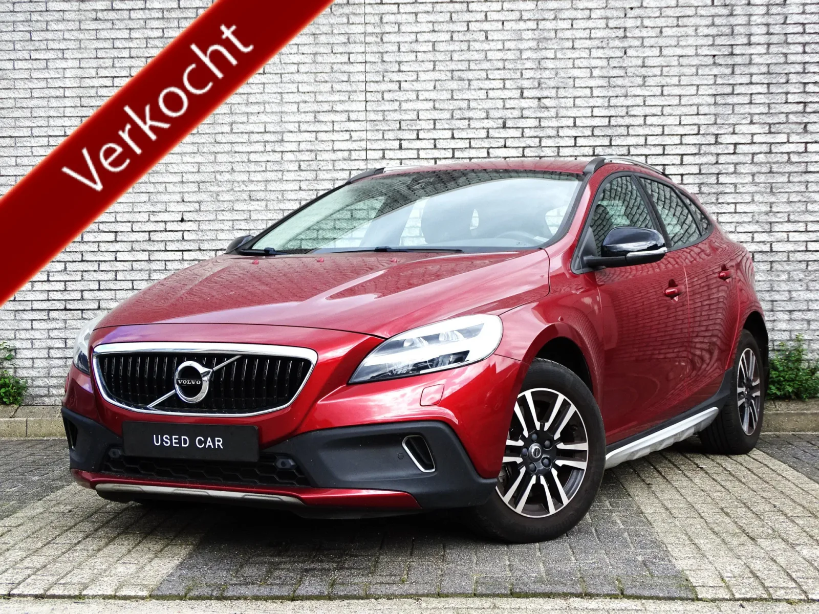 Volvo V40 Cross Country (2018) — foto 1