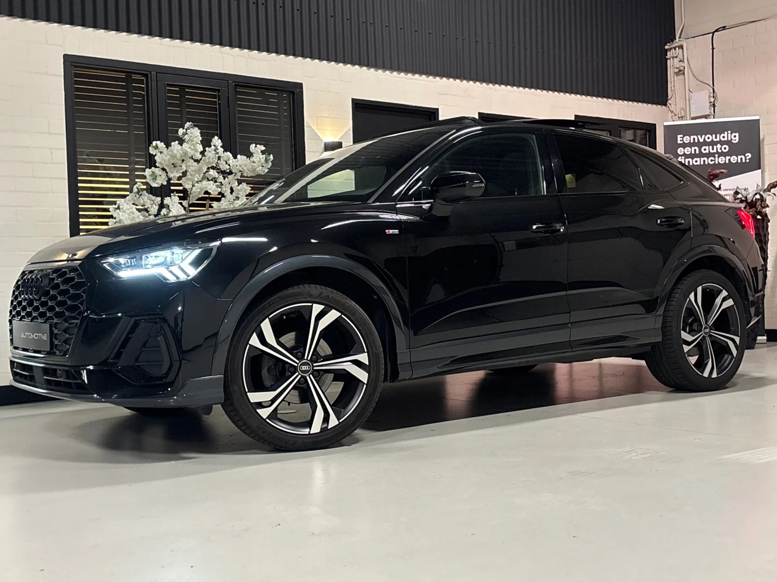 Audi Q3 Sportback (2023) — foto 1
