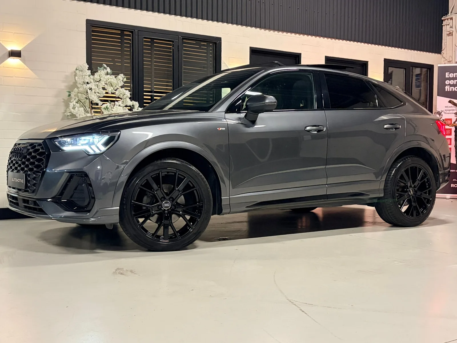Audi Q3 Sportback (2023) — foto 1