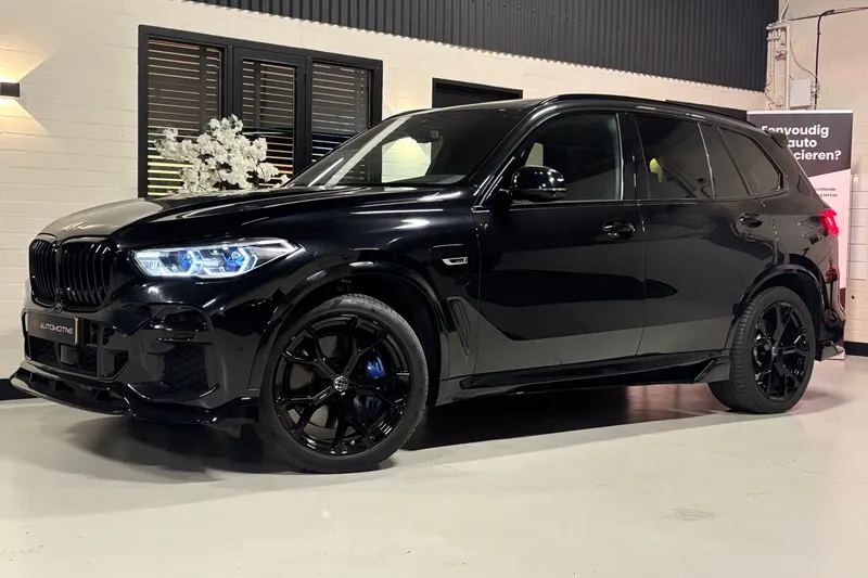 BMW X5 (2022)