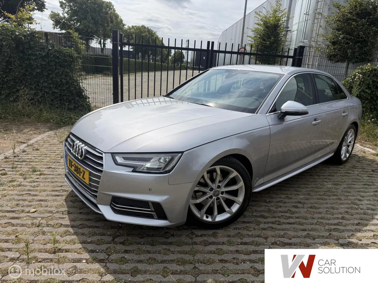 Audi A4 (2018) — foto 1