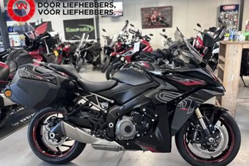 Suzuki GSX-S1000GT (2022)
