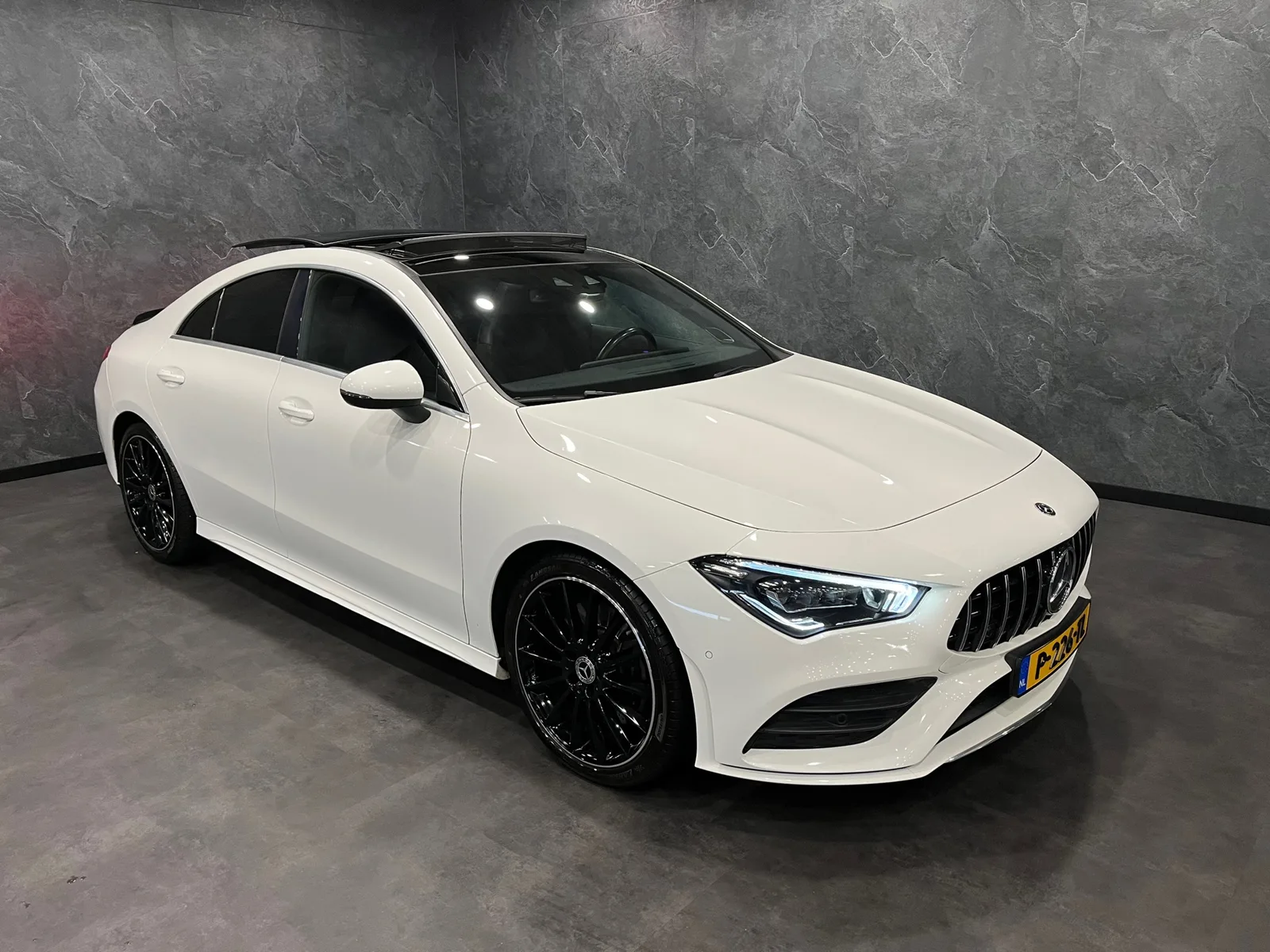Mercedes-Benz CLA-Klasse (2019) — foto 1