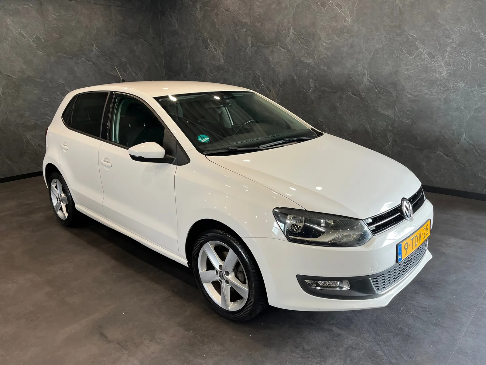 Volkswagen Polo (2014) — foto 1