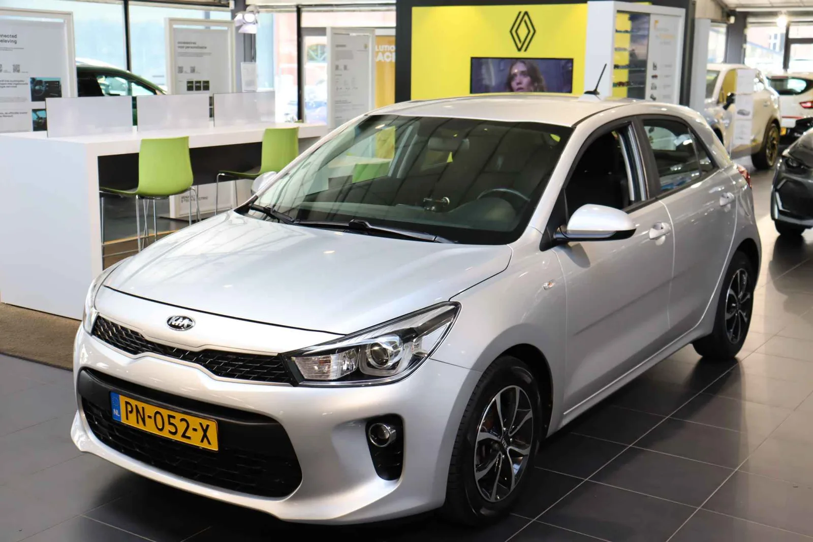 Kia Rio (2017) — foto 1
