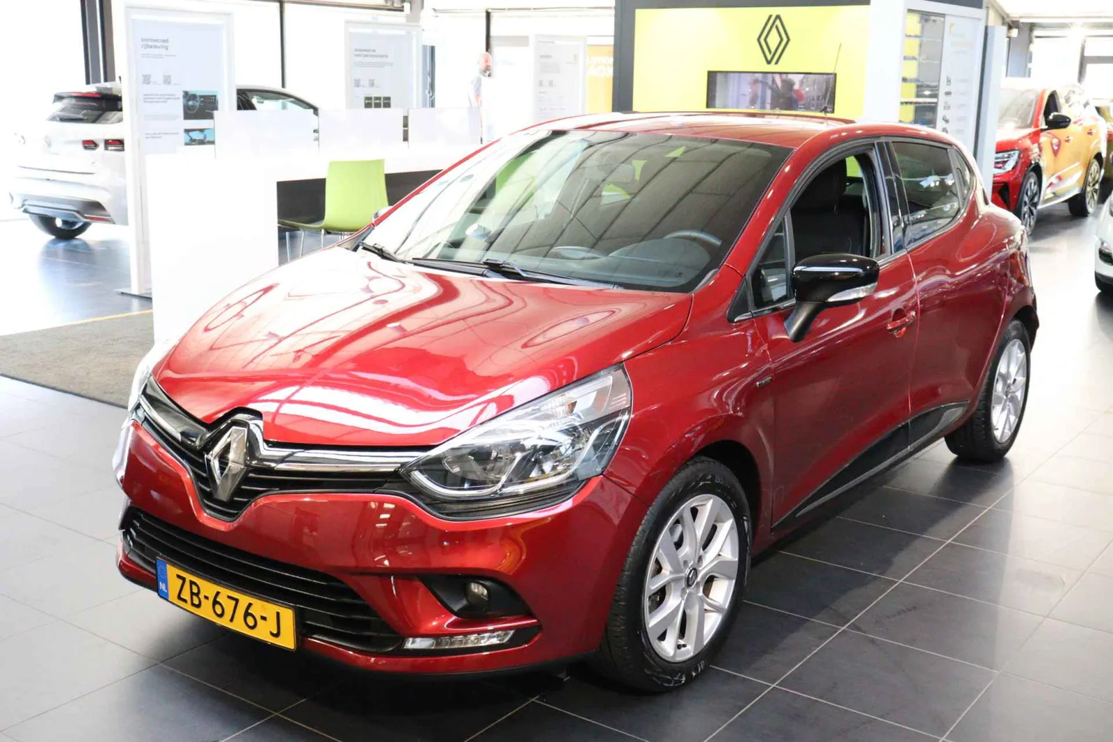 Renault Clio (2019) — foto 1