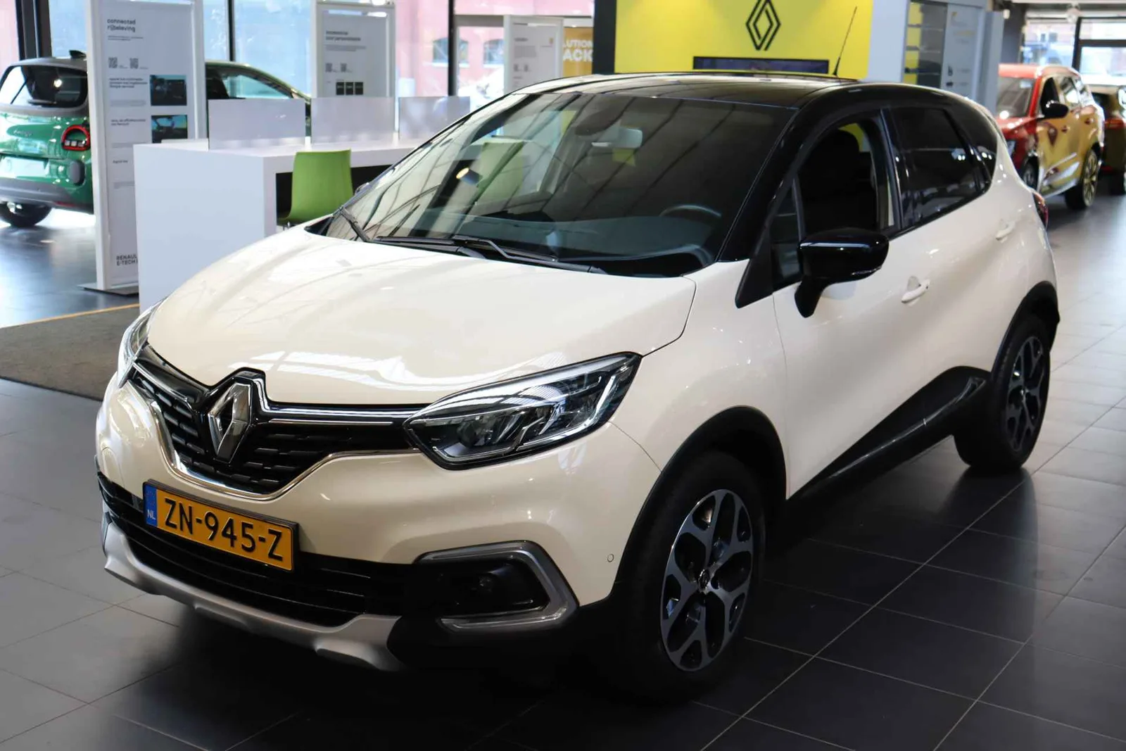 Renault Captur (2019) — foto 1
