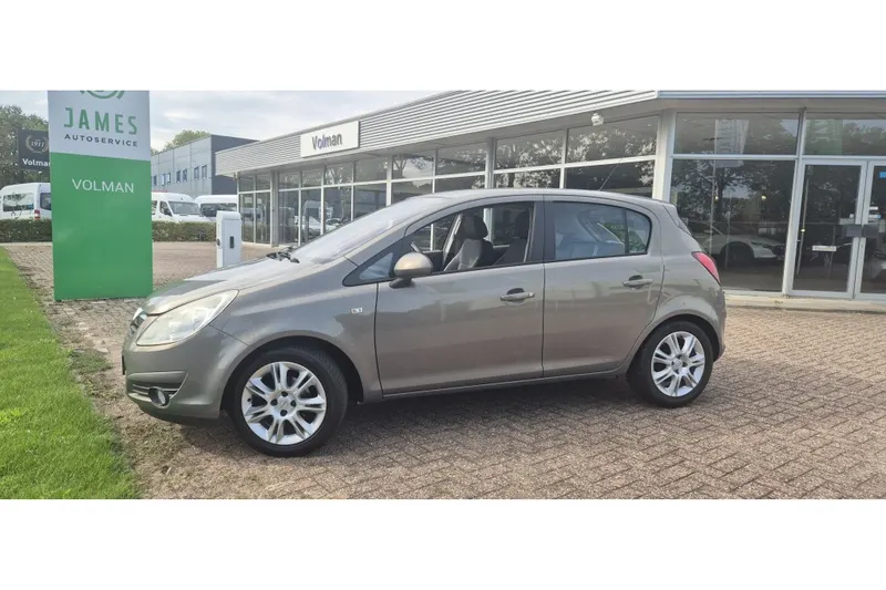 Opel Corsa (2010)
