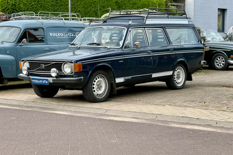 Volvo 145 (1973)