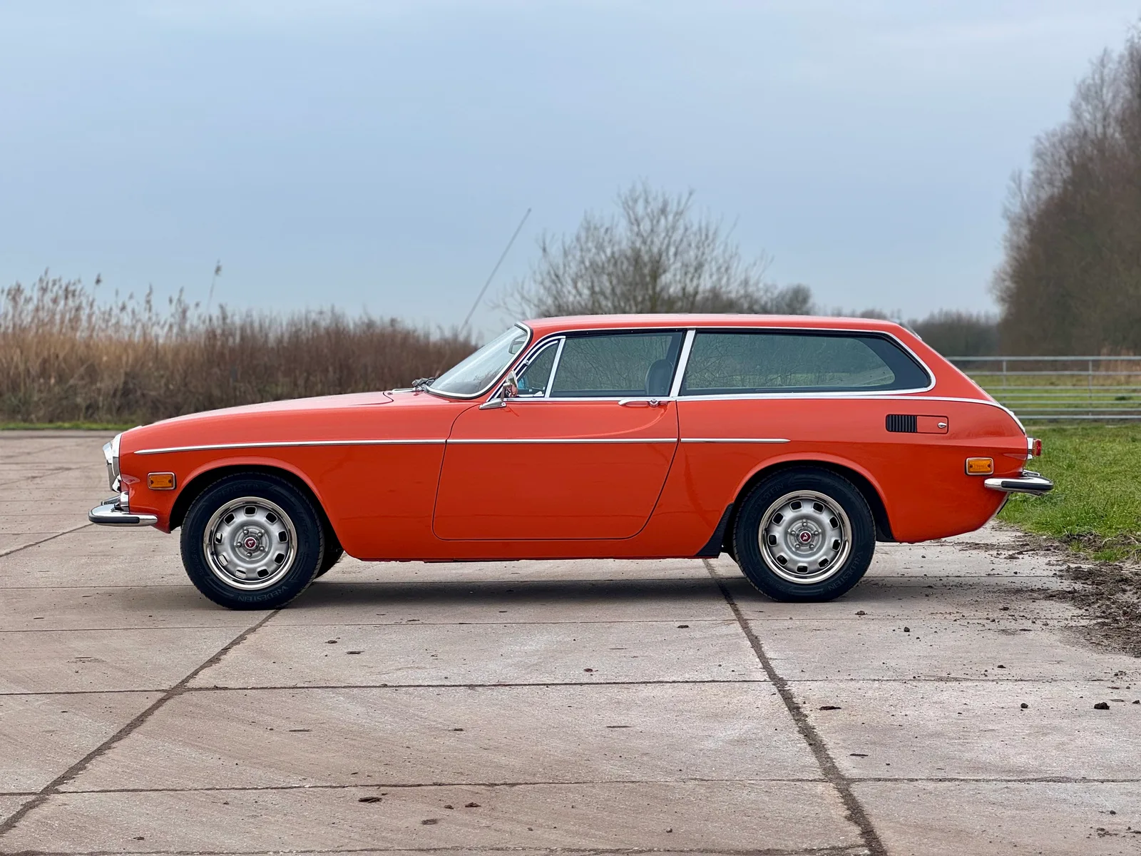 Volvo 1800 (1973) — foto 1