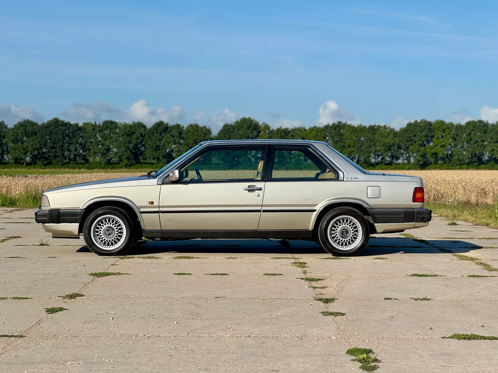 Volvo 780 (1990) — foto 1
