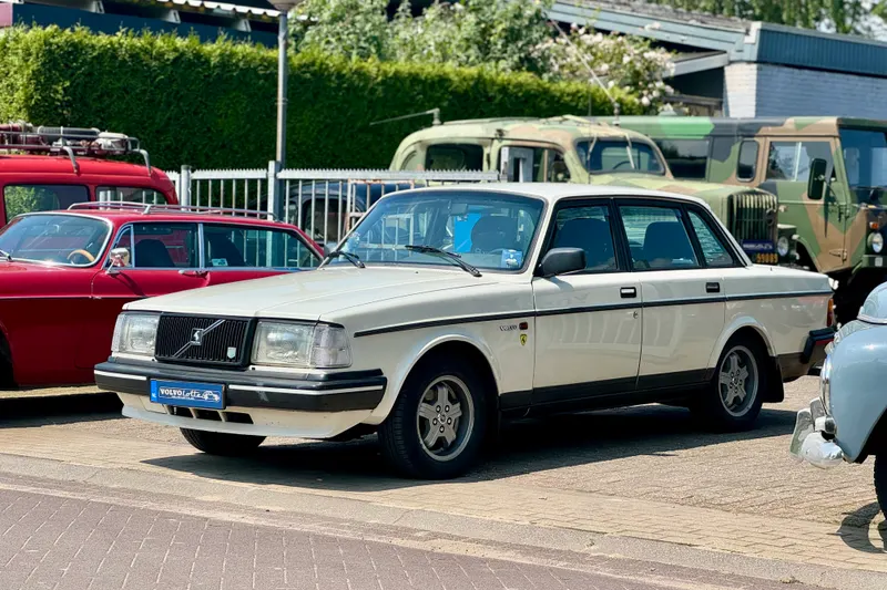 Volvo 240 (1992)